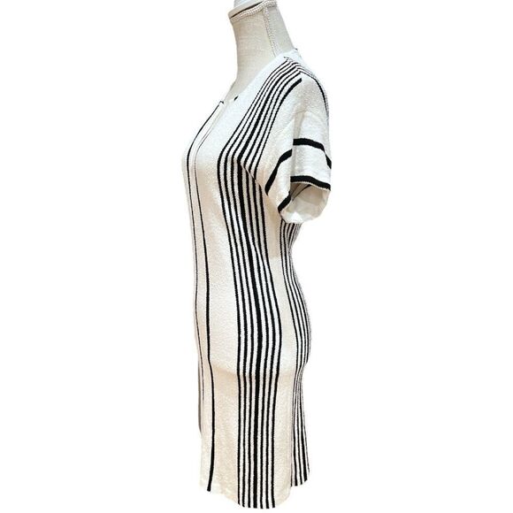 St. John Summer Knitted Stripped Sheath Dress Sz P Retail $998 - Picture 5 of 7